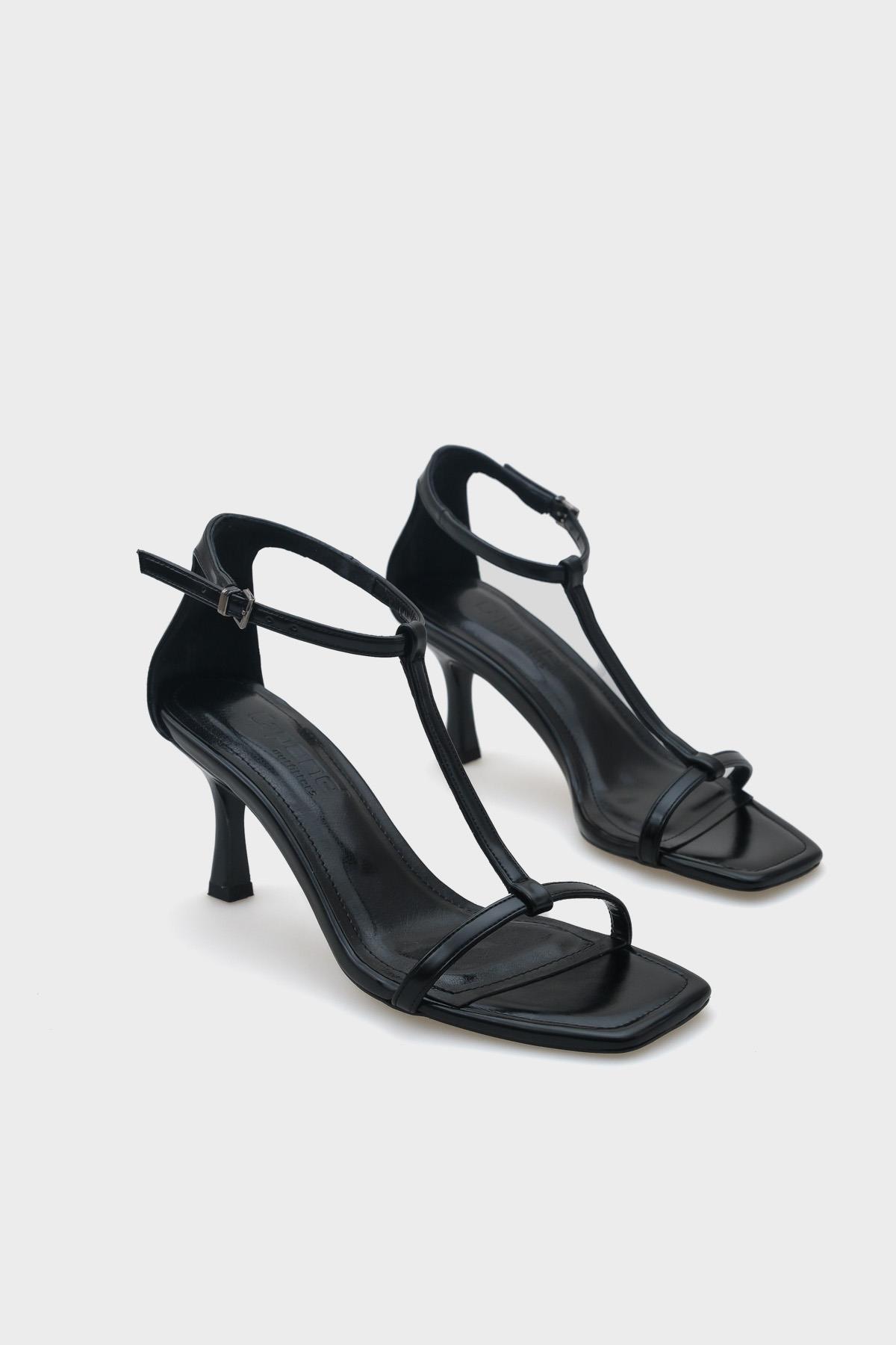 Capone Mid Heel Ankle Strap Women Black Sandals