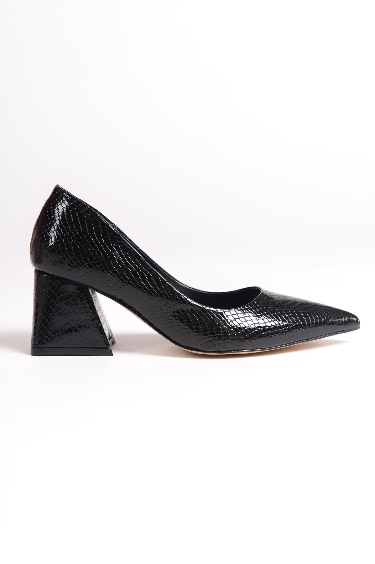 Capone Mid Heel Soft Padded Insole Women Black Shoes