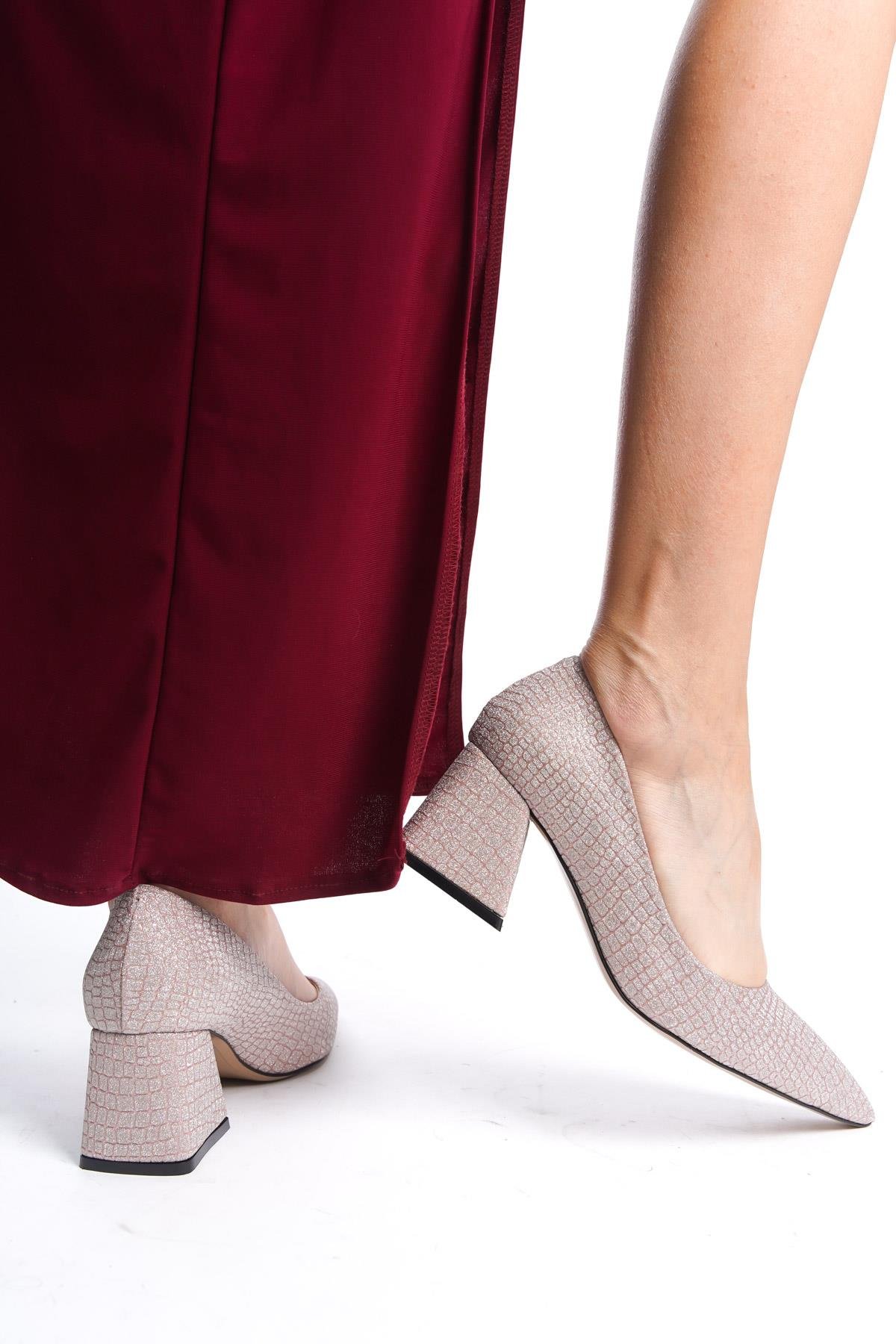 Capone Mid Heel Soft Padded Insole Women Rose Shoes