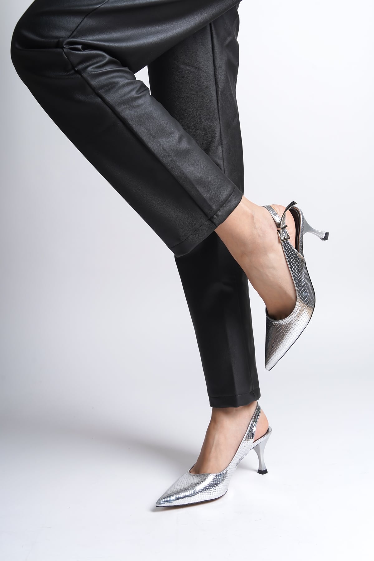 Capone Mid Heel Stiletto