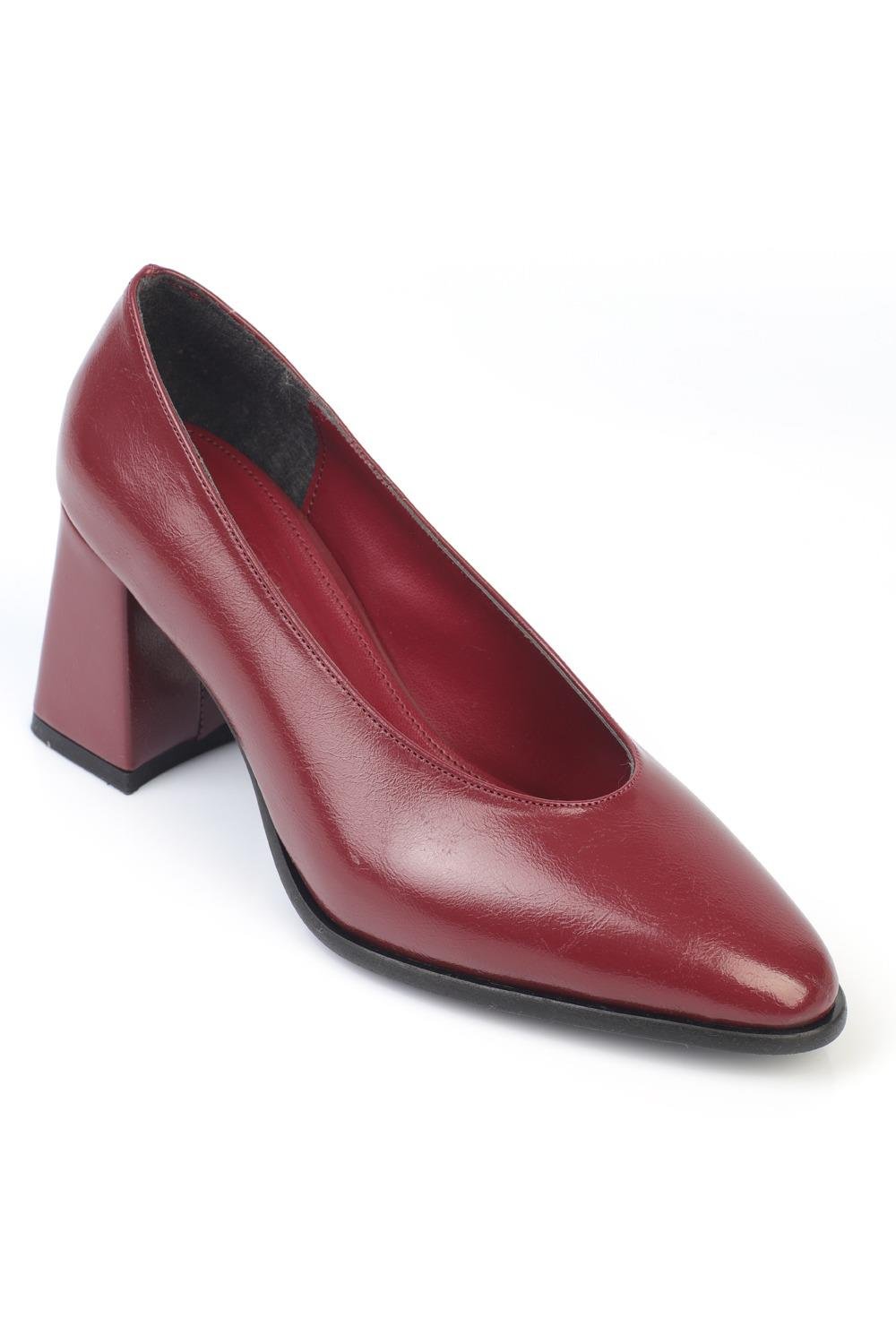 Capone Mid-Heel Women Burgundy Shoes