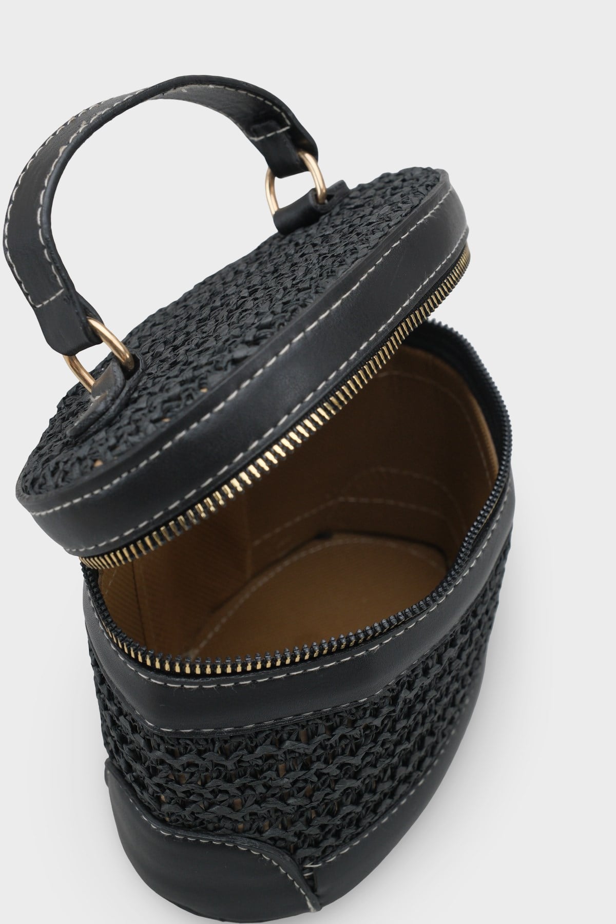 Capone Monte Carlo Raffia Look Box Shape Chain Strap Women Black Bag