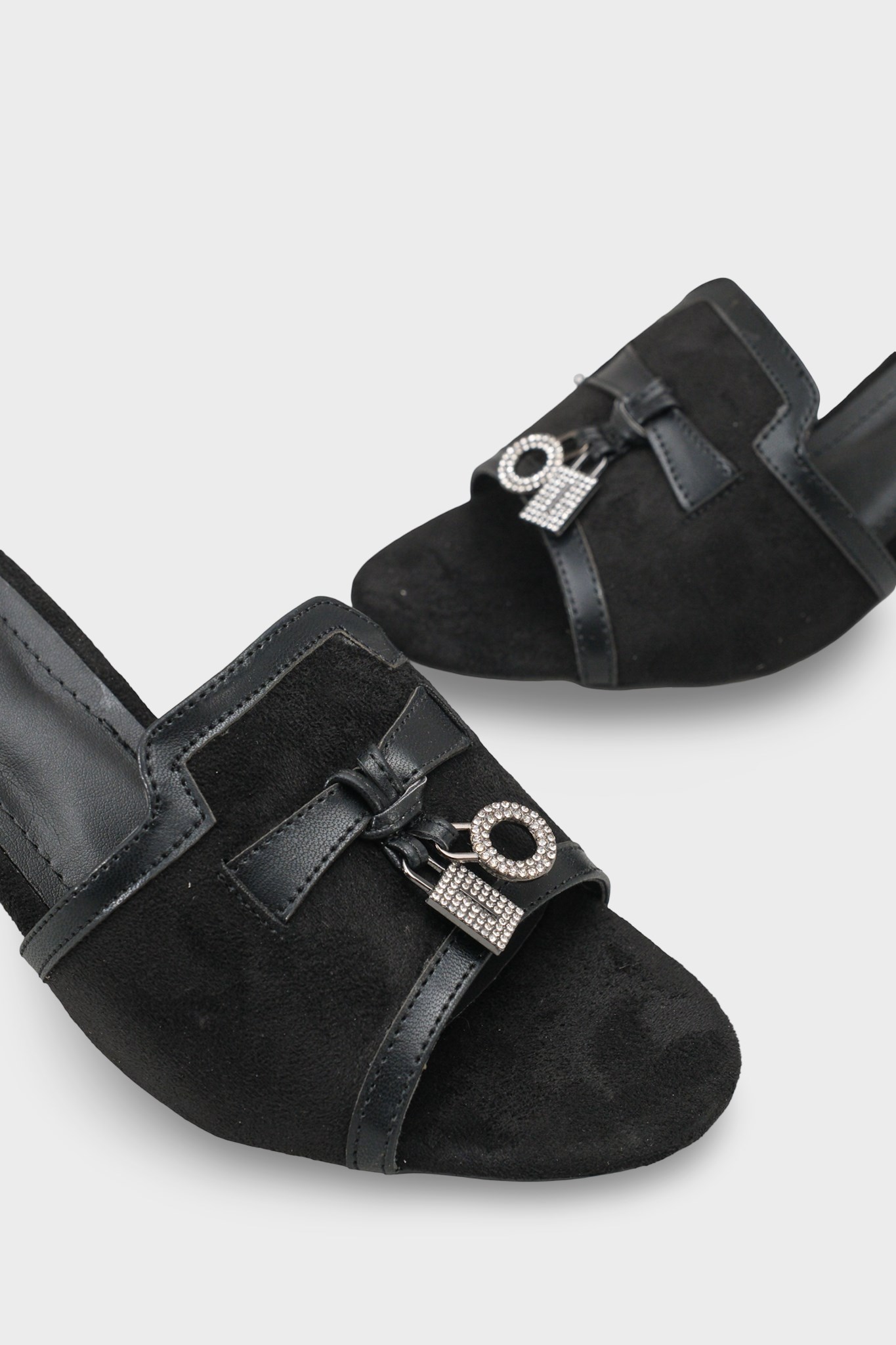 Capone Nady Mid Heel Crystal Embellished Accessory Single Band Women Sued Black Sandal