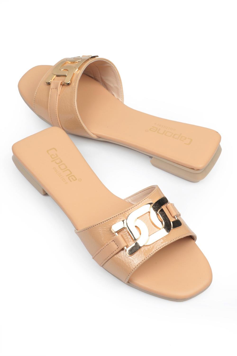 Capone Olimpic Metalic Bouckle Accessory Women Nude Sandals