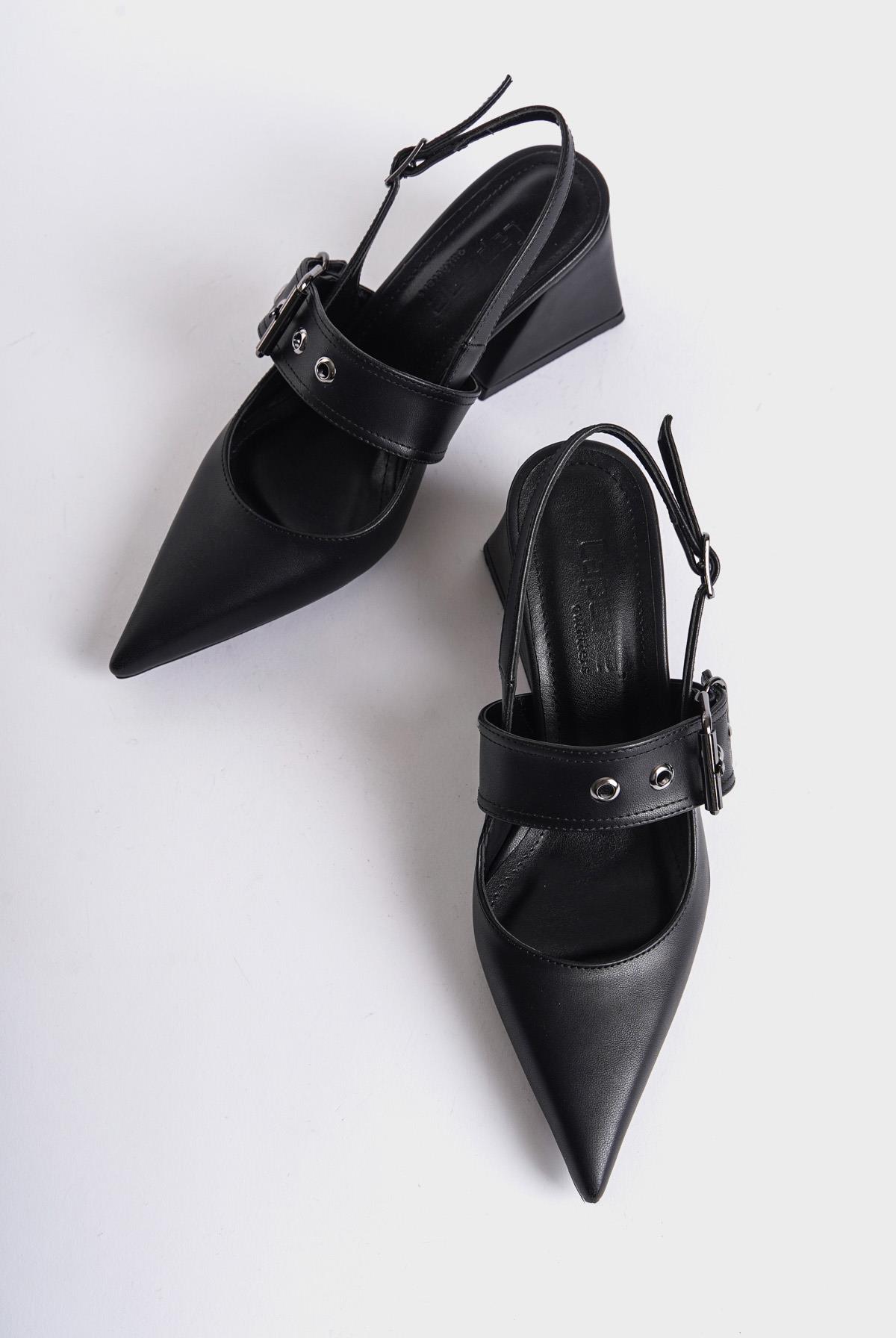 Capone Open Back Banded Buckle Detailed Thick Heeled Women Black Shoes