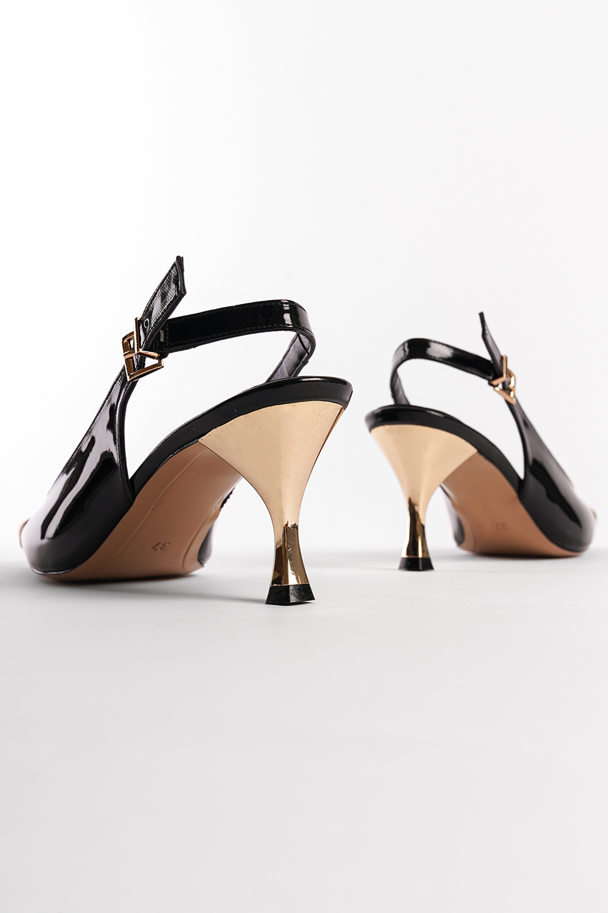 Capone Open Back Blunt Toe Accessory Mid Heeled Patent Faux Leather Women Patent Black Shoes