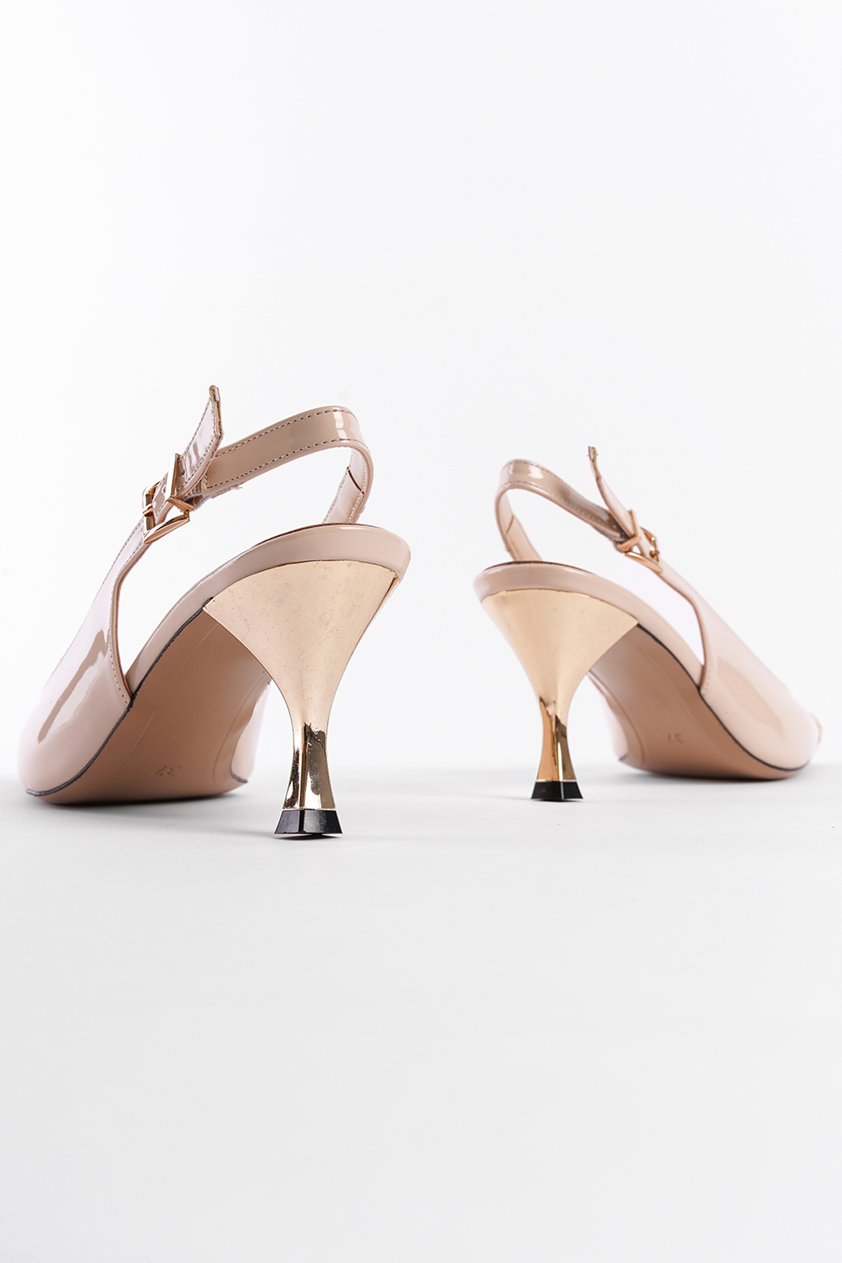 Capone Open Back Blunt Toe Accessory Mid Heeled Patent Faux Leather Women Patent Beige Shoes