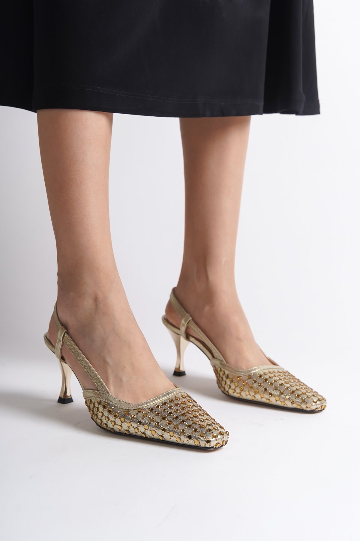 Capone Open Back Blunt Toe Crystal Embellished Mid Heeled Women Gold Shoes