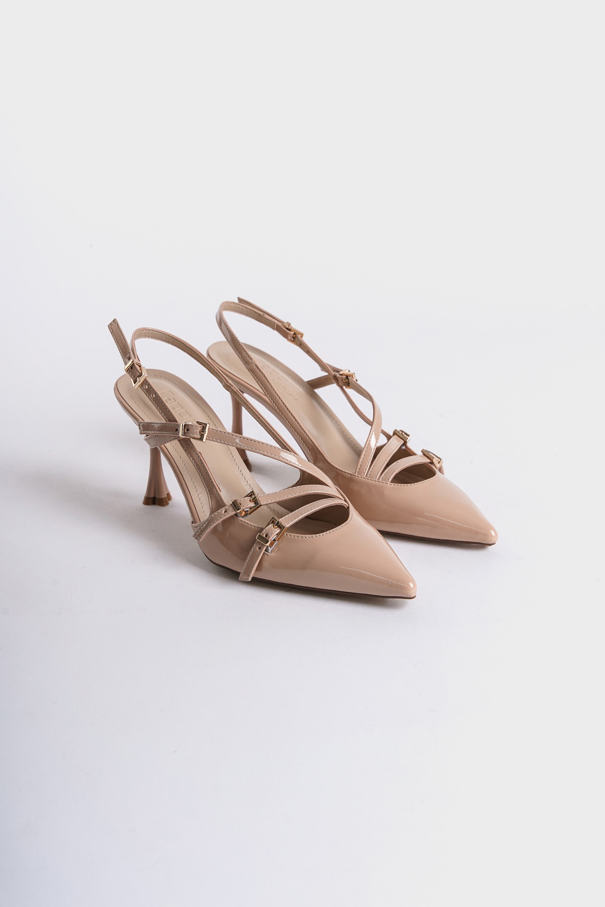Capone Open Back Pointed Heeled Three-Striped Women Patent Beige Shoes