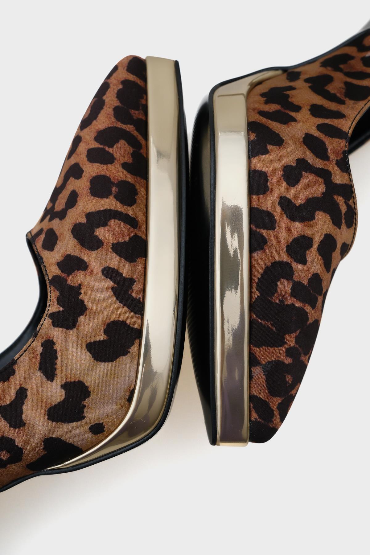 Capone Open Back Pointed Toe High Heeled Women Leopard Platform Shoes