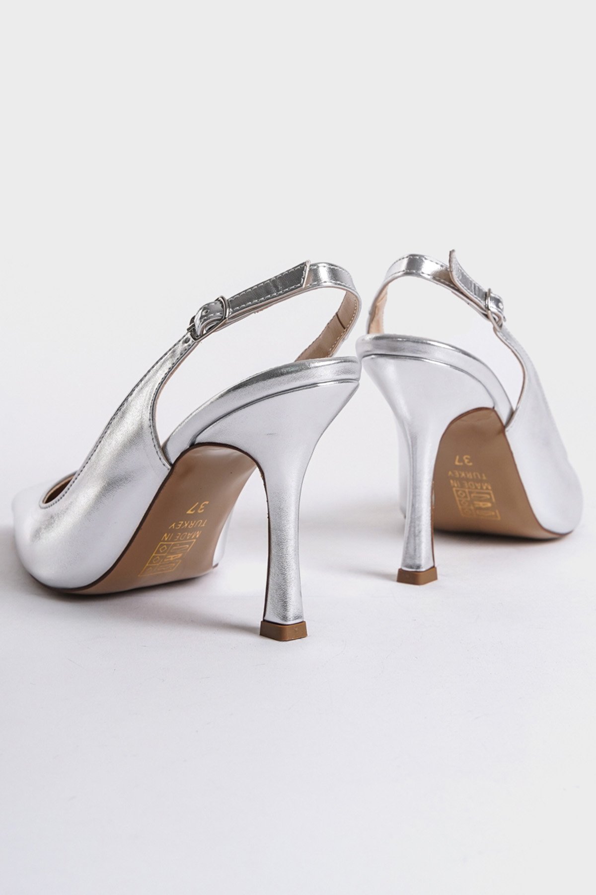 Capone Open Back Pointed Toe Mid Heeled Women Metallic Silver Shoes