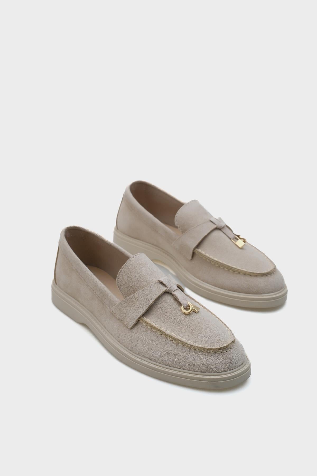 Capone Outfitters 001 Women Beige Loafer