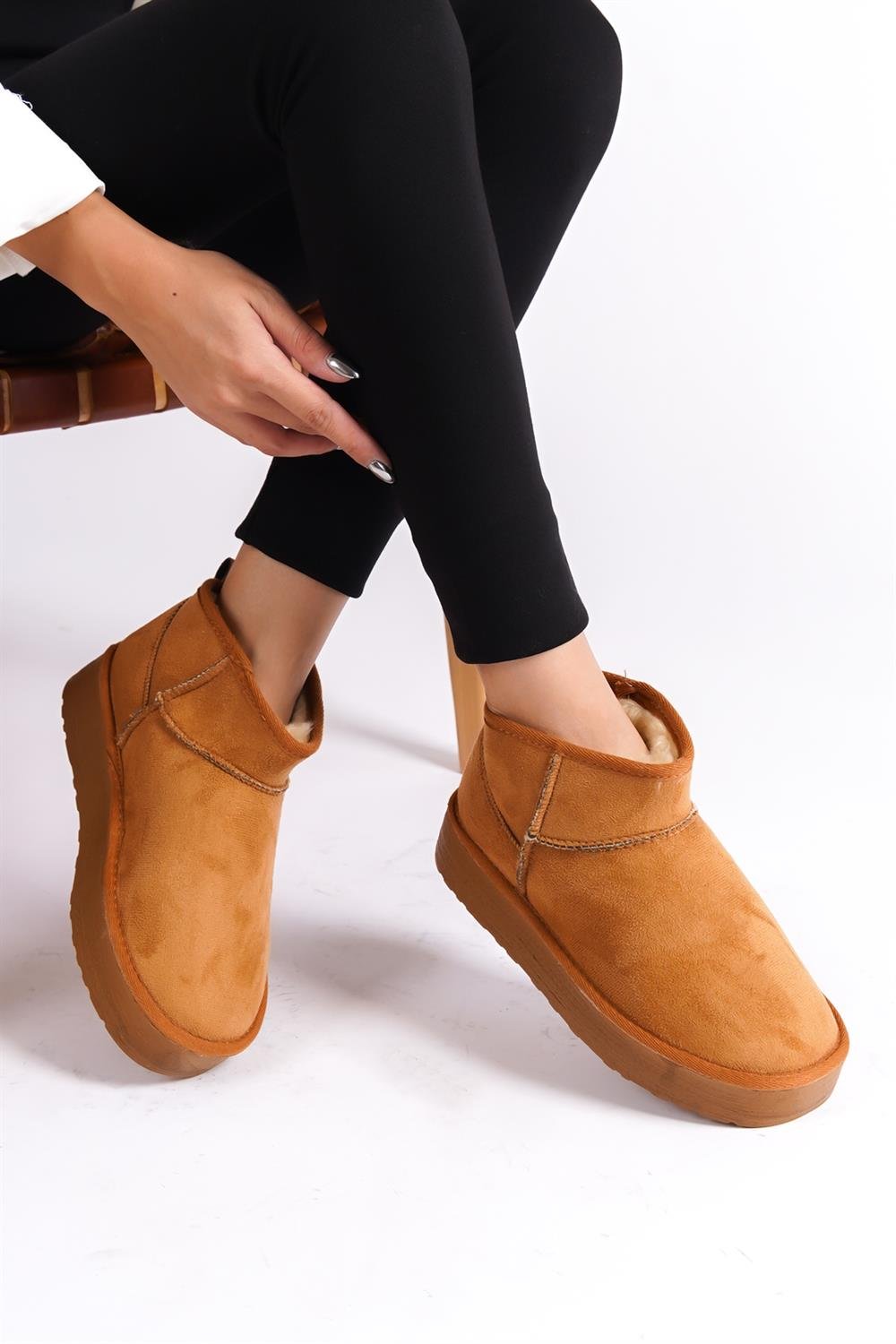 Capone Outfitters 001 Women Tan Boot