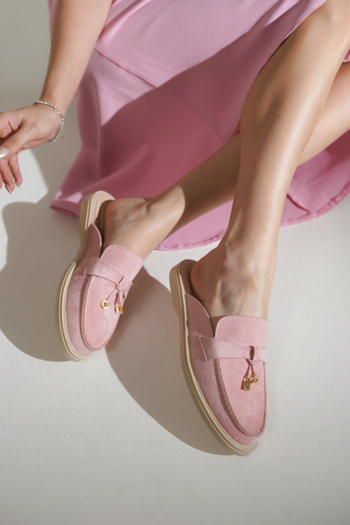 Capone Outfitters 003 Women Pink Sandal