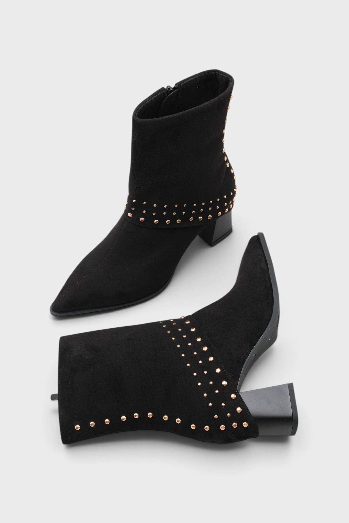 Capone Outfitters 102 Women Sued Black Boot