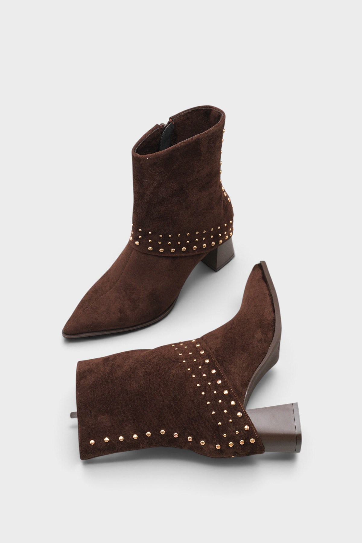 Capone Outfitters 102 Women Sued Brown Boot