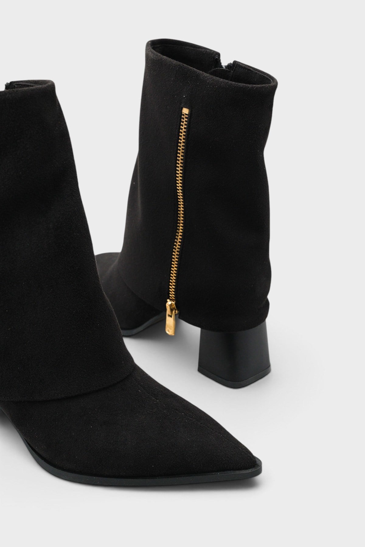 Capone Outfitters 103 Women Sued Black Boot