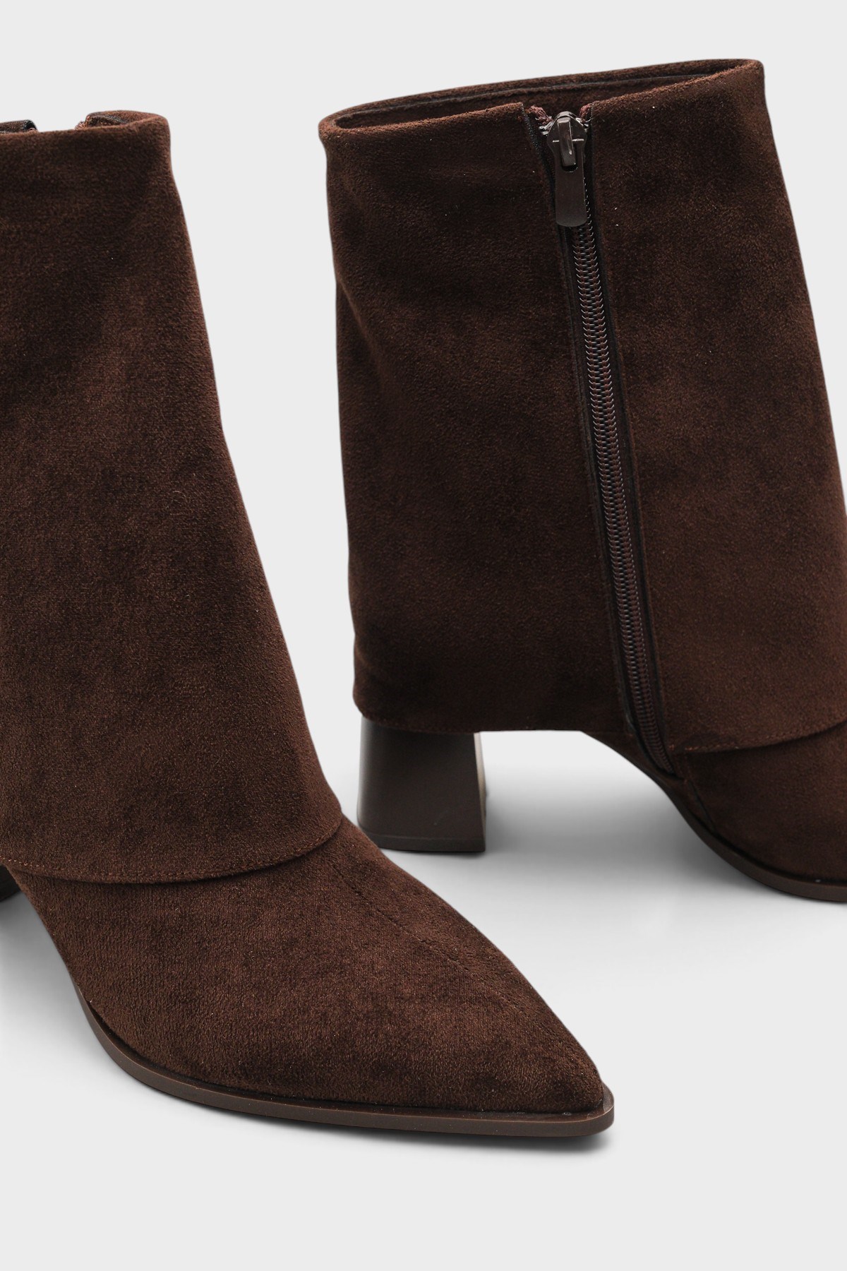 Capone Outfitters 103 Women Sued Brown Boot