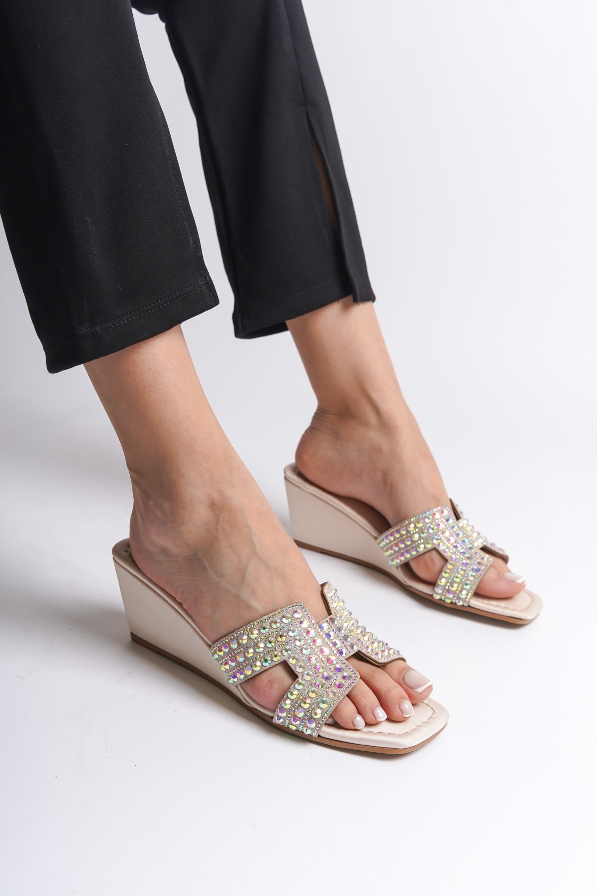Capone Outfitters 1104 Women Beige Sandal