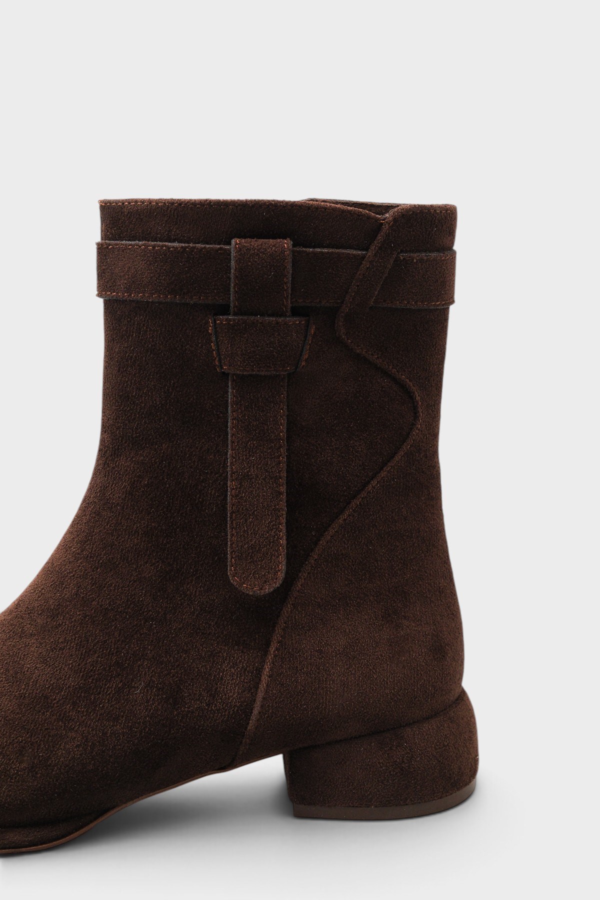 Capone Outfitters 201 Women Sued Brown Boot