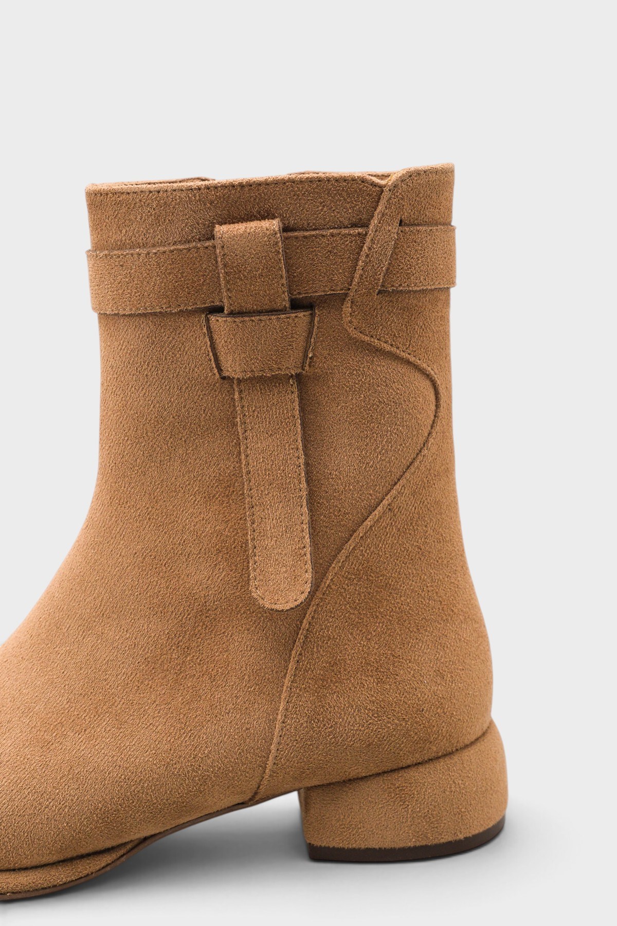 Capone Outfitters 201 Women Sued Mink Boot