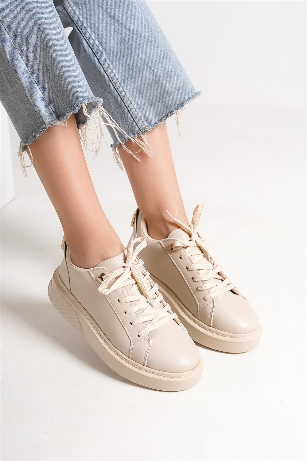Capone Outfitters 2316 Women Beige Sneaker