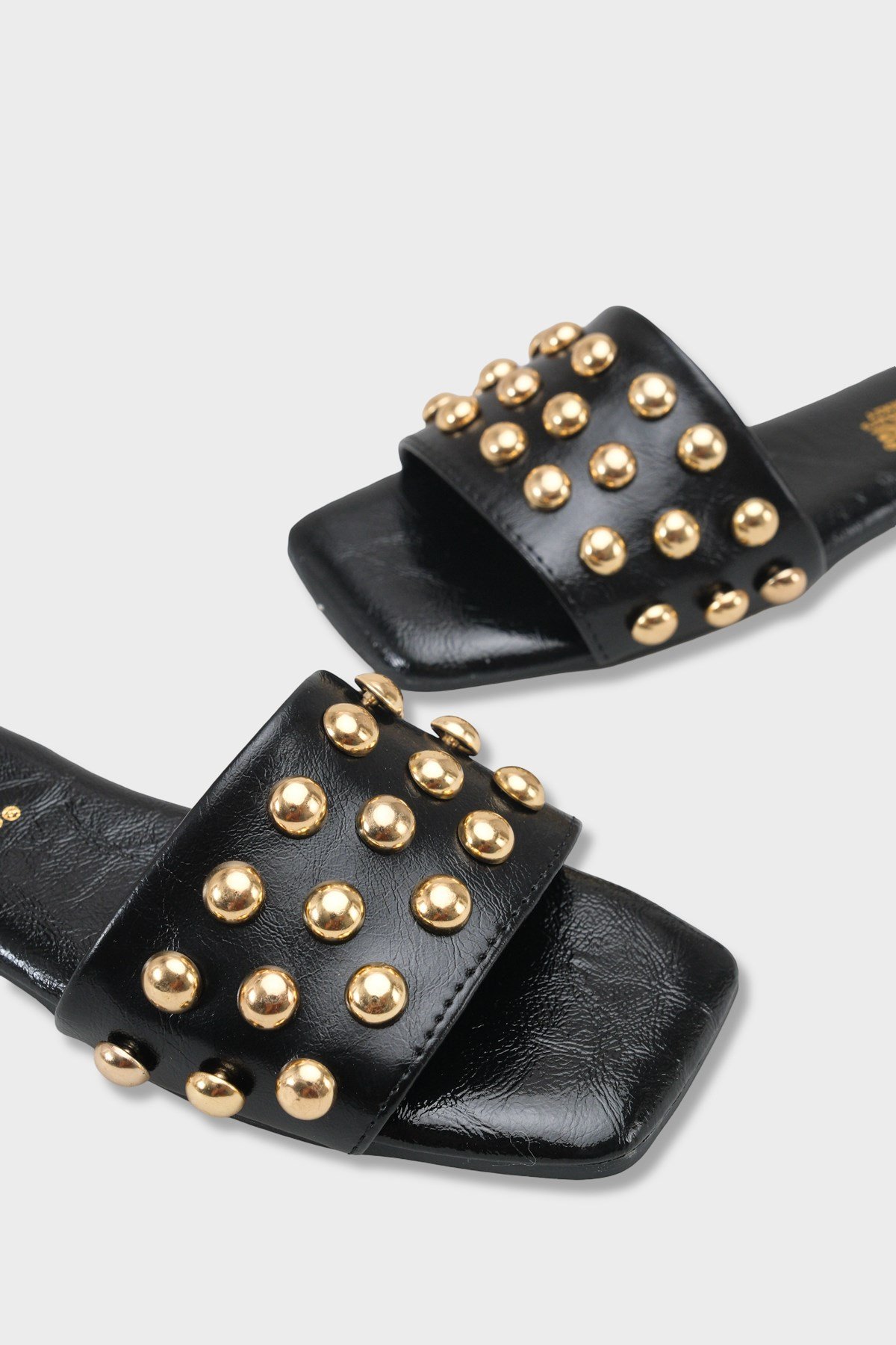 Capone Outfitters 2641 Women Black Sandal
