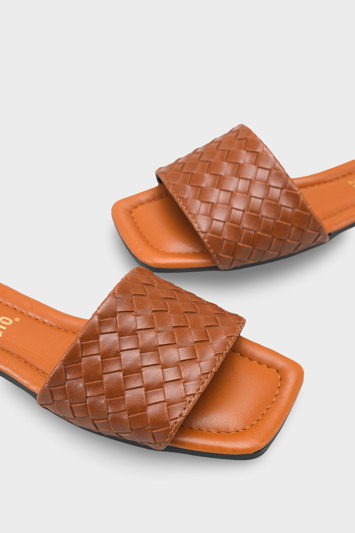 Capone Outfitters 2643 Women Tan Sandal