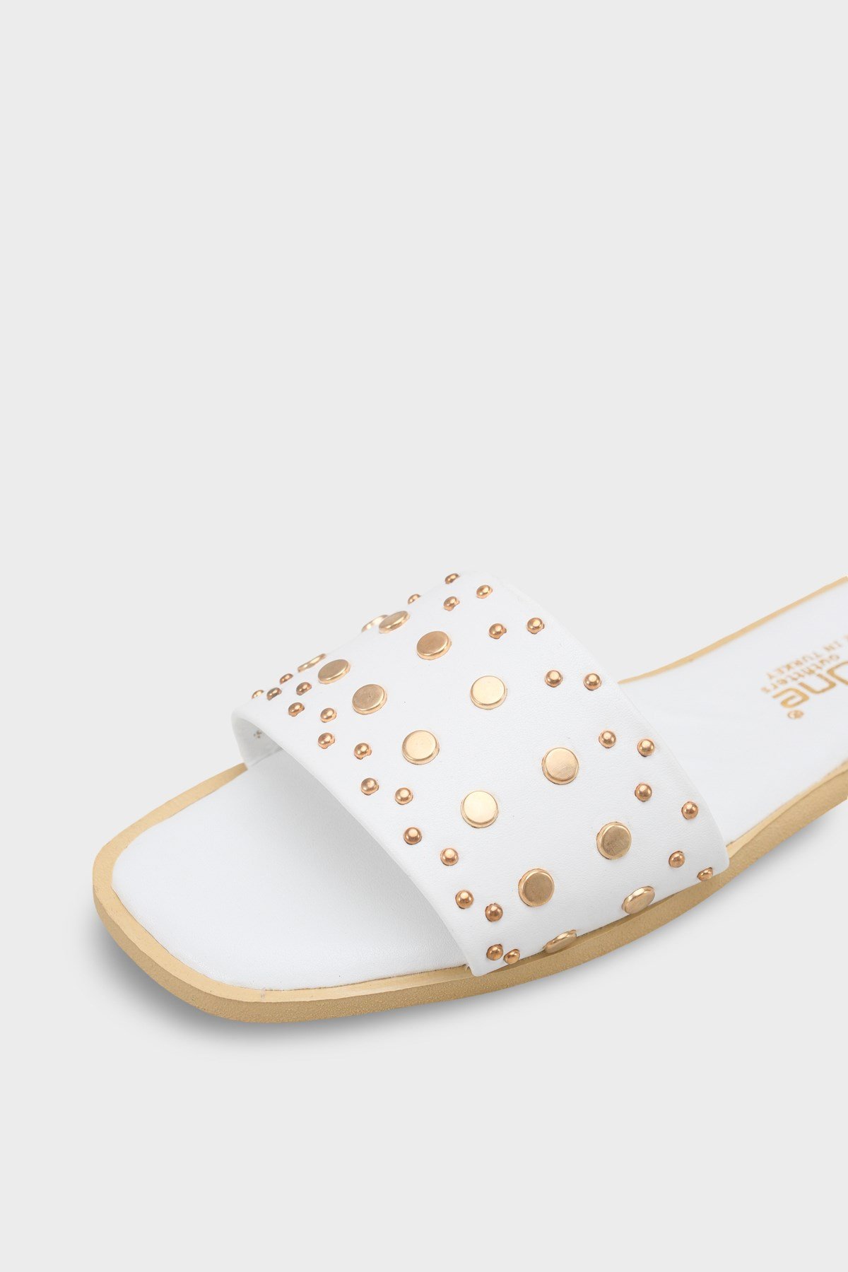 Capone Outfitters 2644 Women White Sandal
