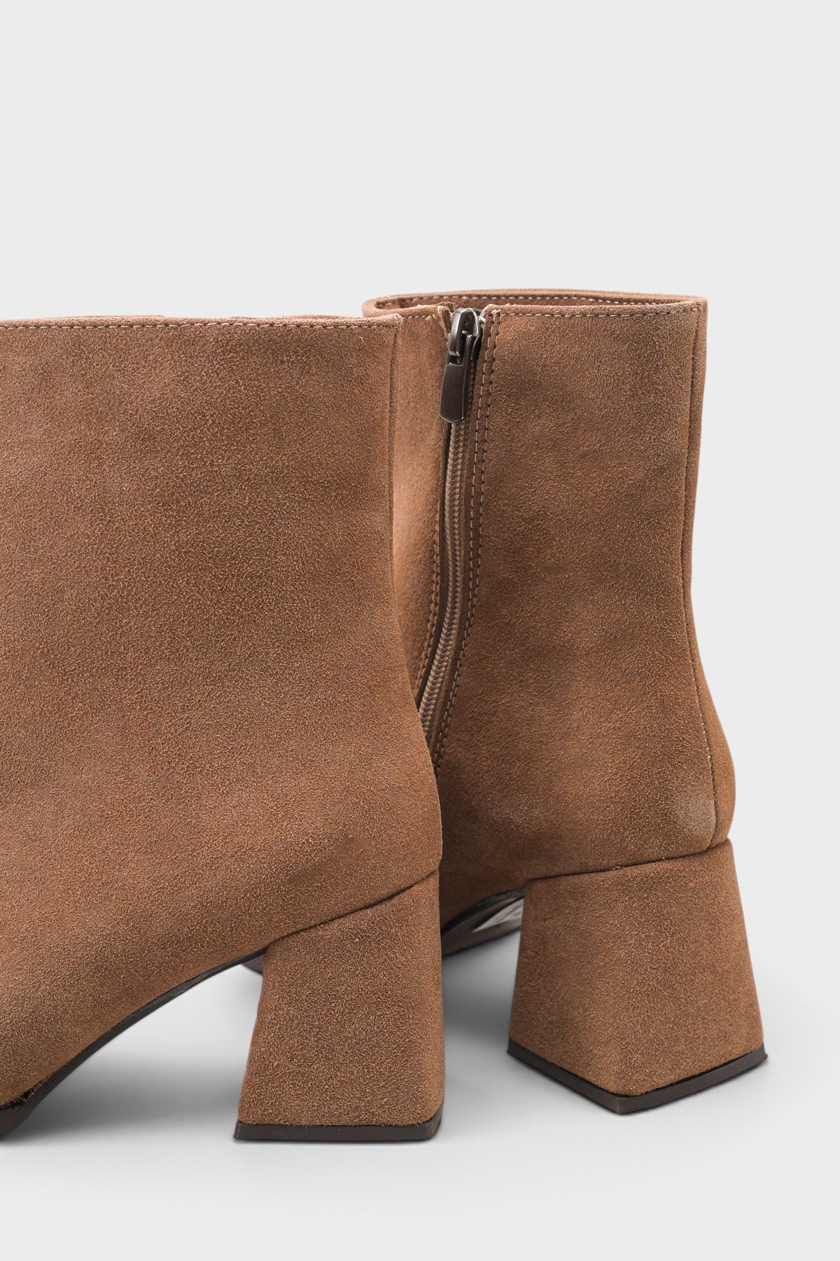 Capone Outfitters 4005 Women Sued Mink Boot
