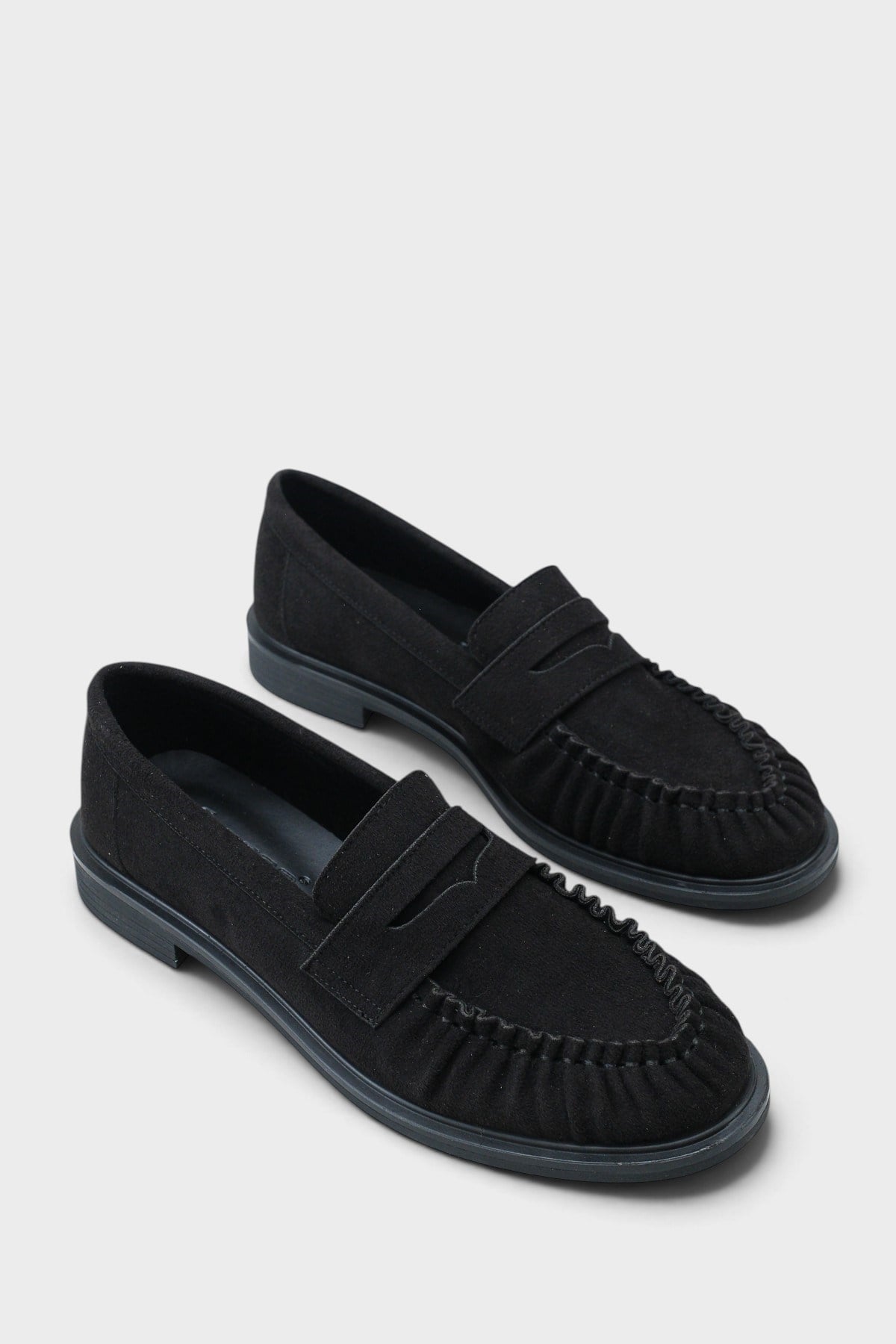 Capone Outfitters 401 Women Sued Black Loafer