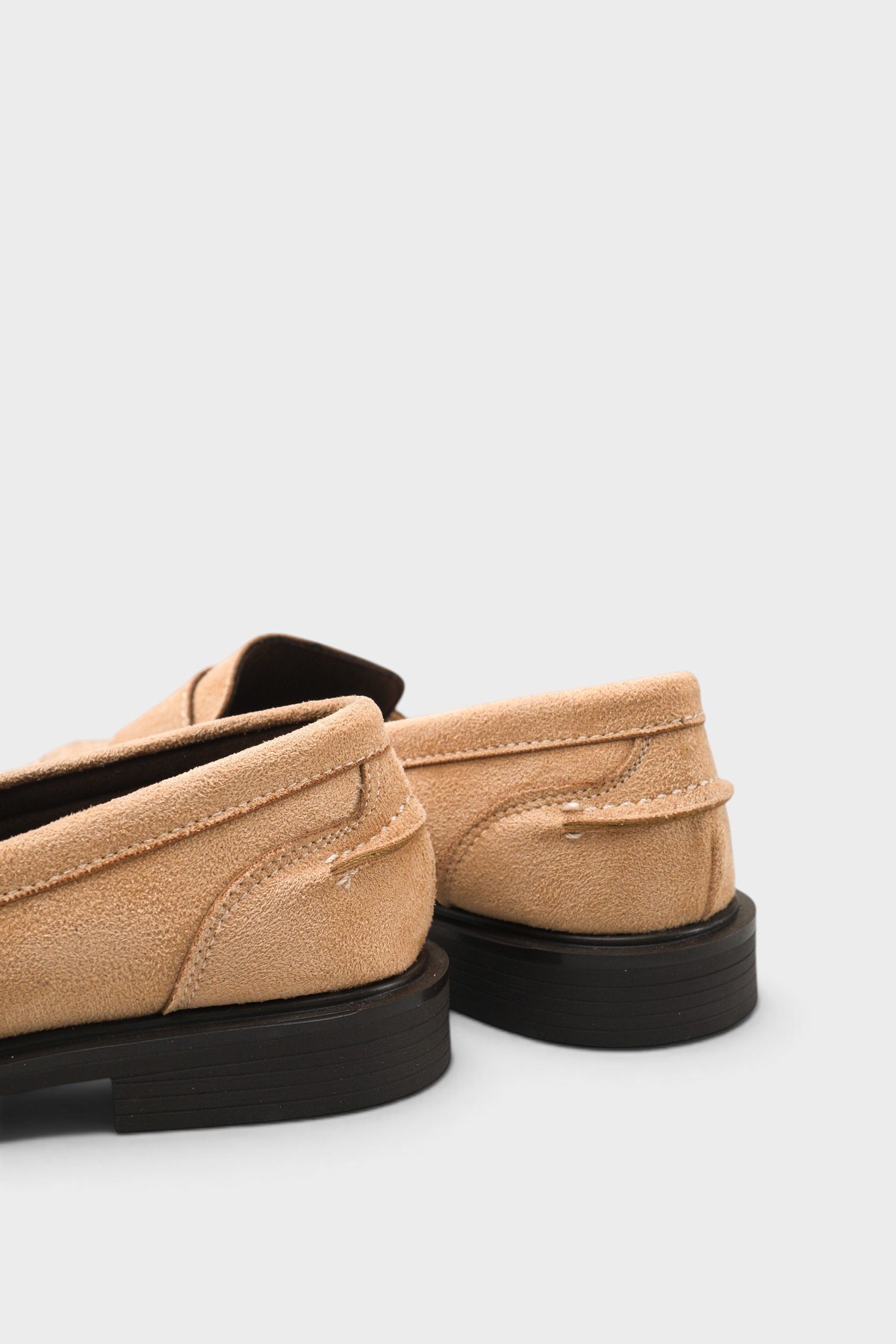 Capone Outfitters 402 Women Sued Mink Loafer