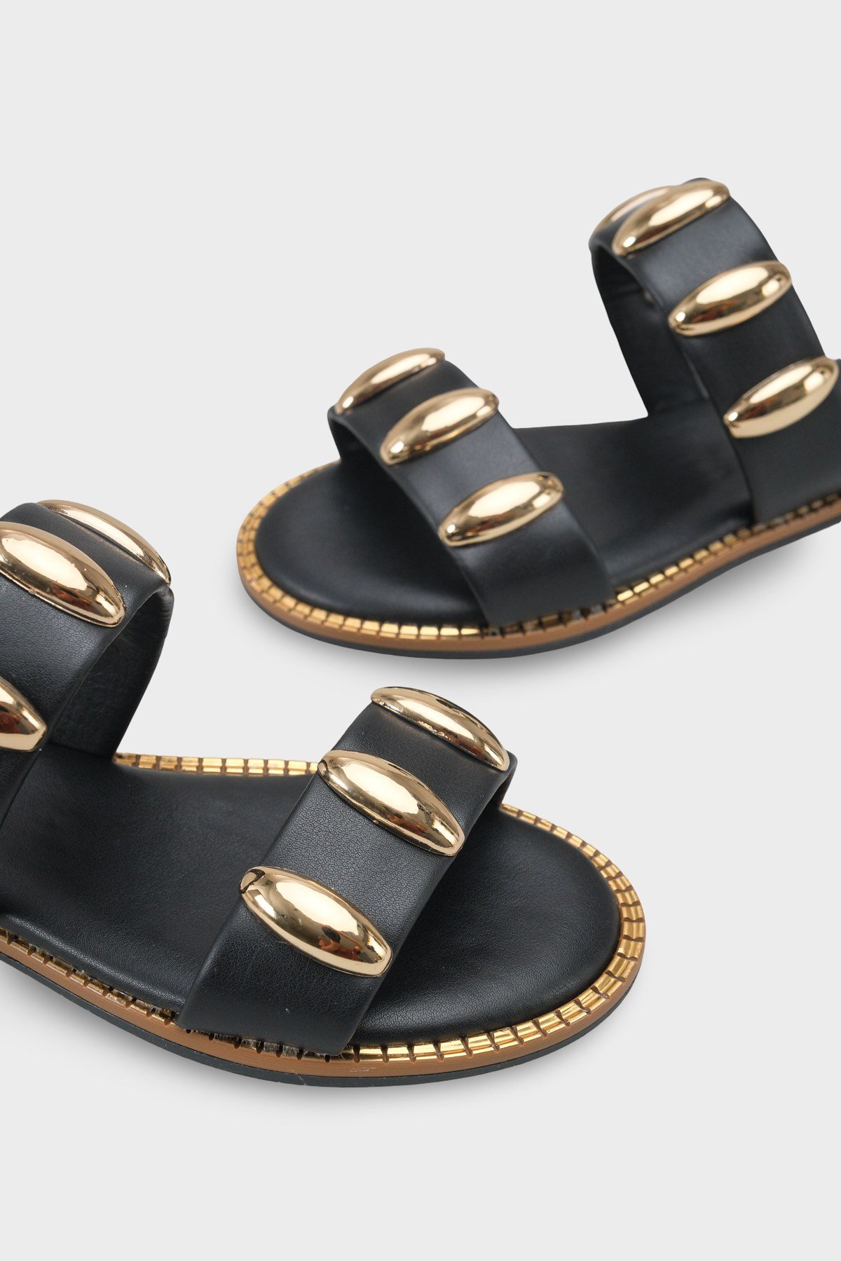 Capone Outfitters 605 Women Black Sandal