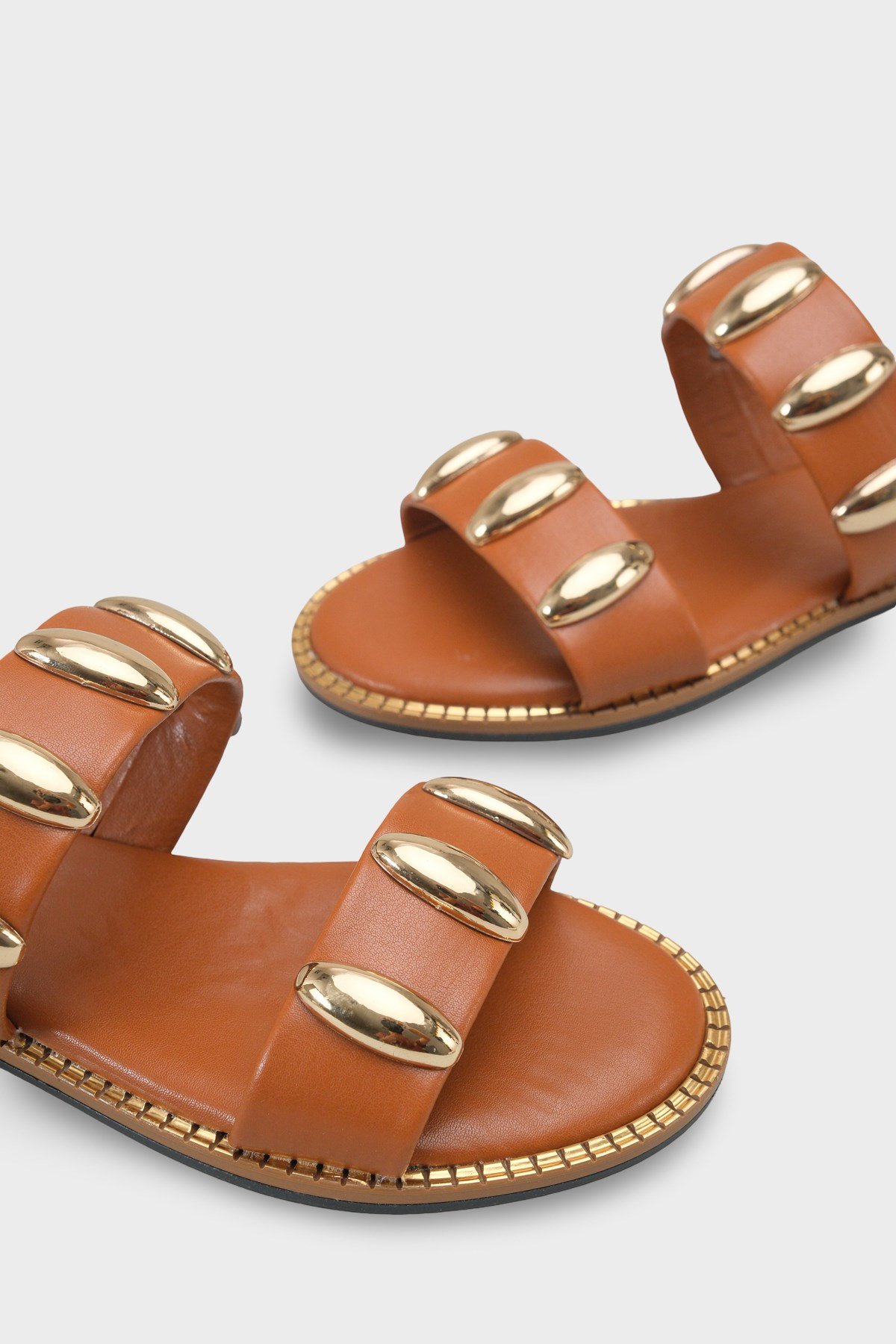Capone Outfitters 605 Women Tan Sandal