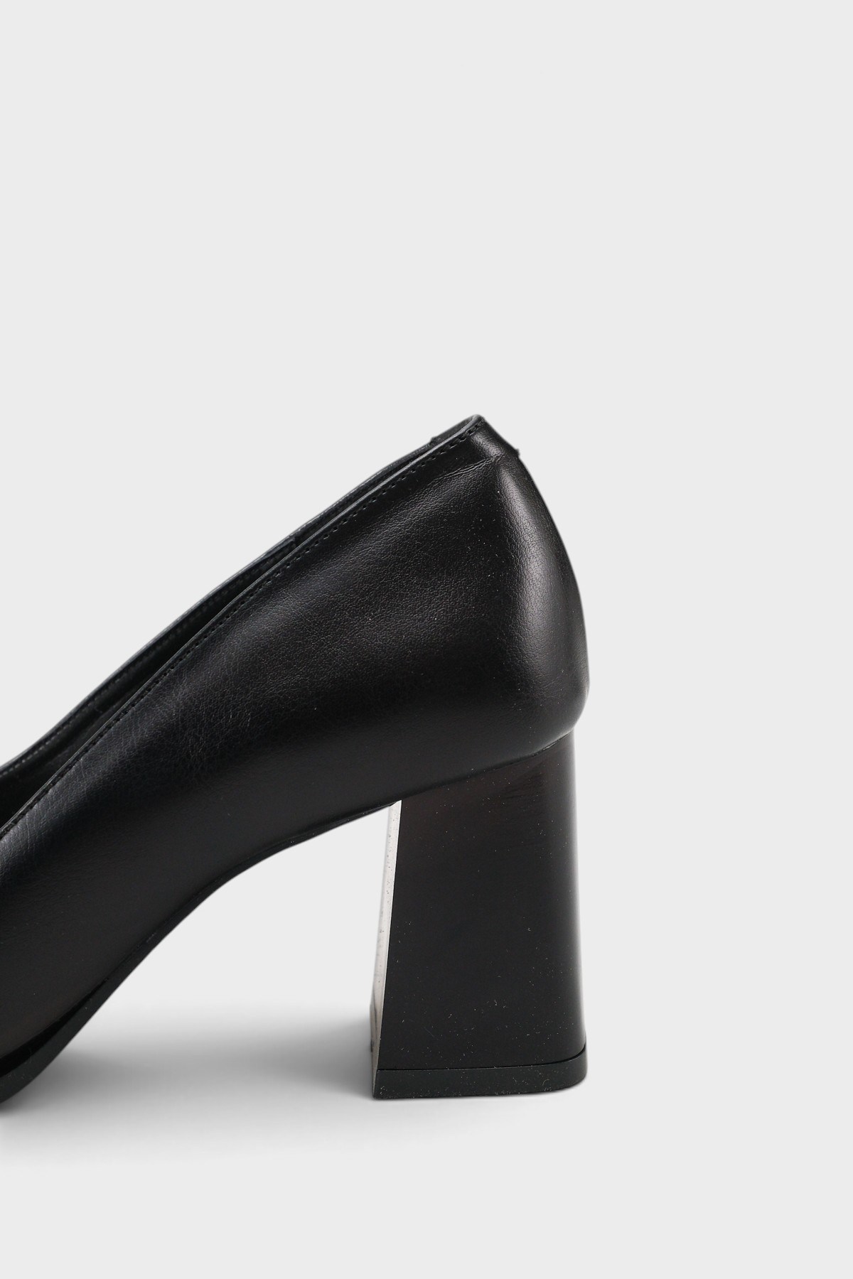 Capone Outfitters 606 Women Black Heeled