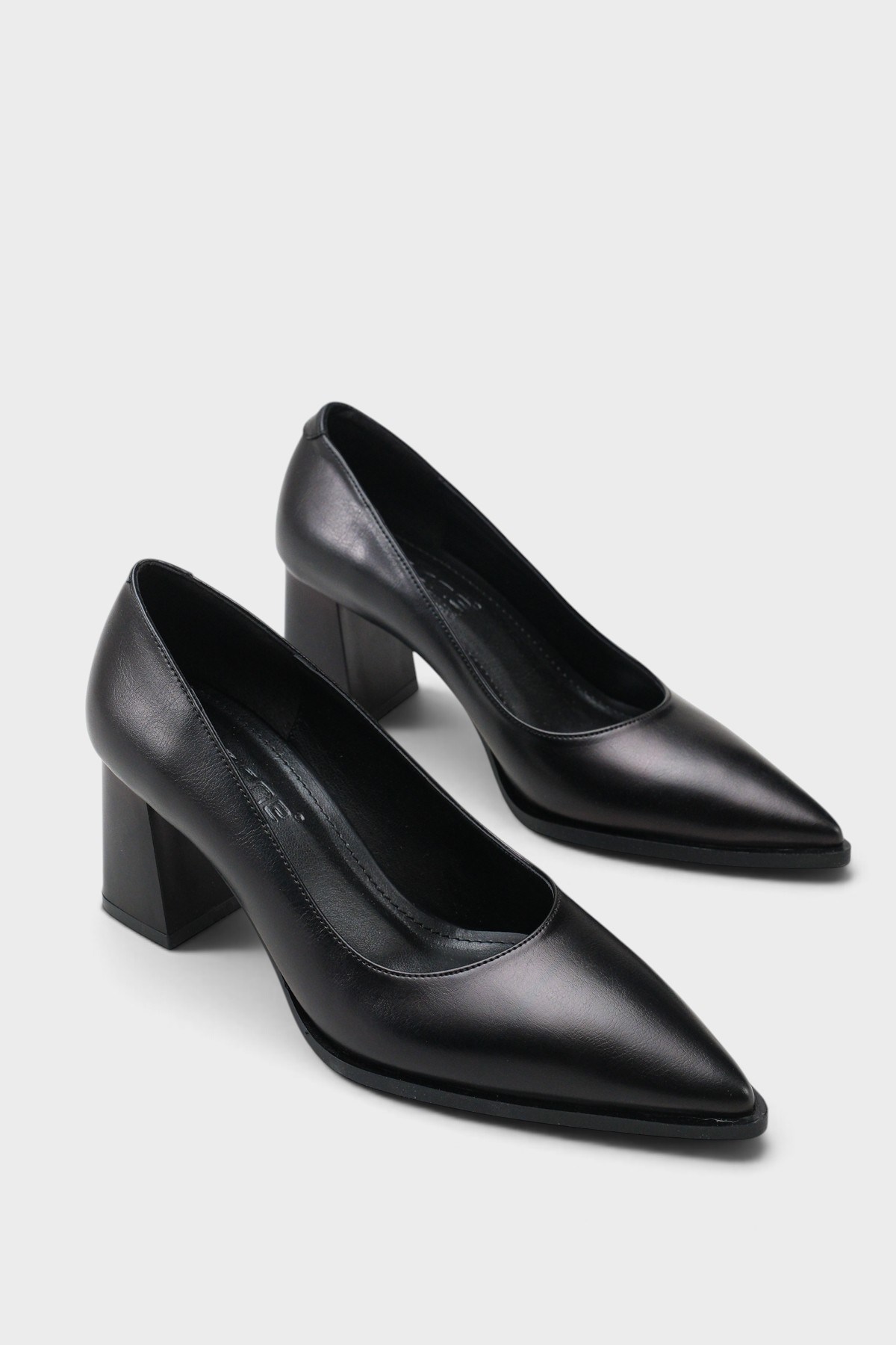 Capone Outfitters 606 Women Black Heeled
