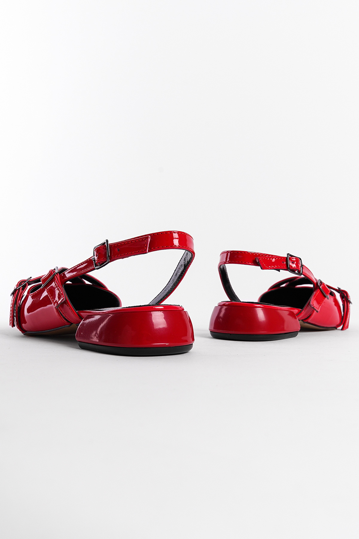 Capone Outfitters 727 Women Patent Red Heeled