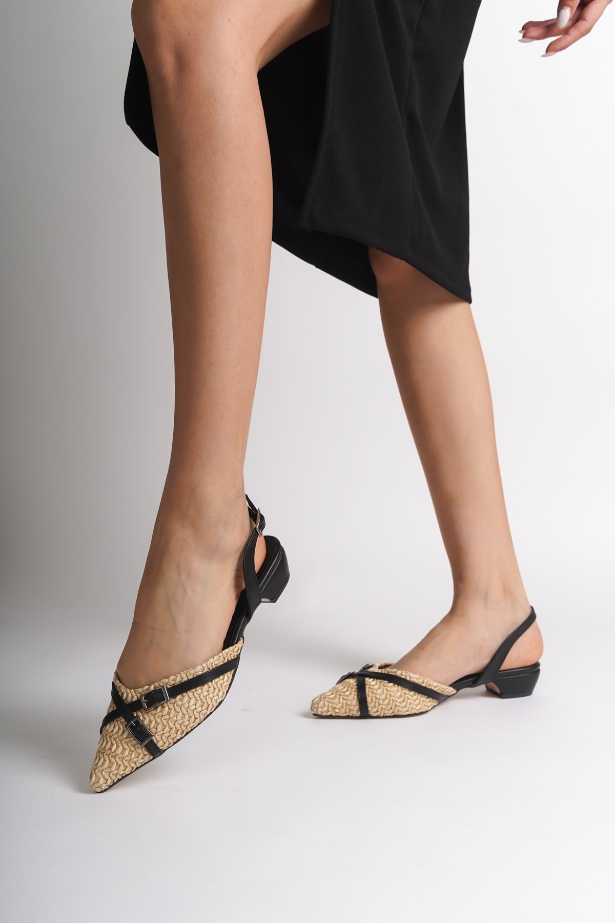 Capone Outfitters 729 Women Nude Black Heeled