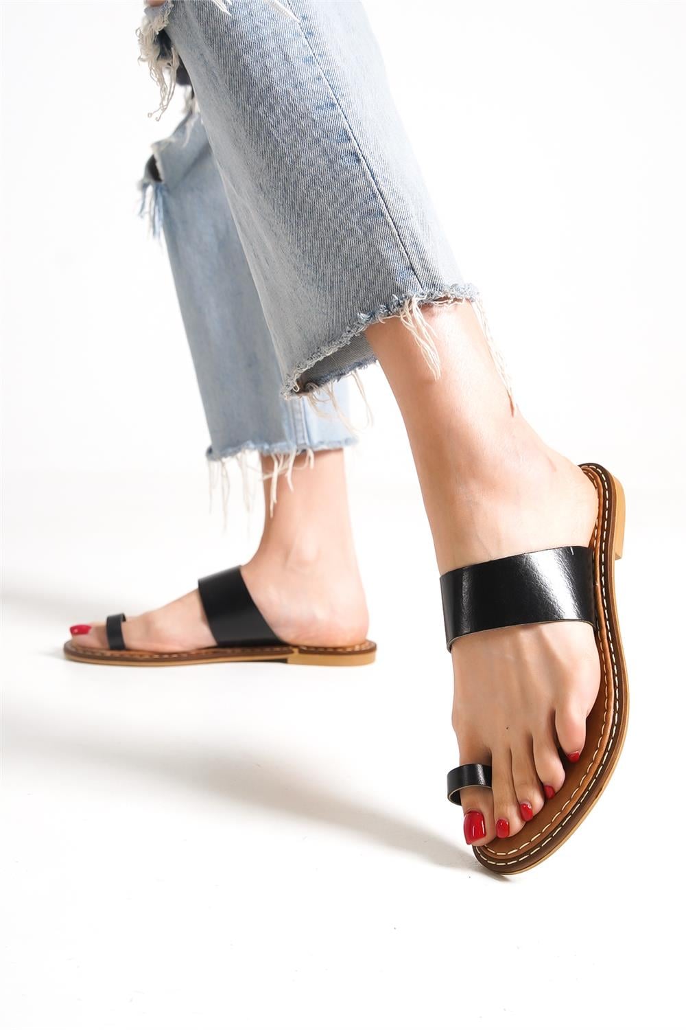 Capone Outfitters 846 Women Black Sandal