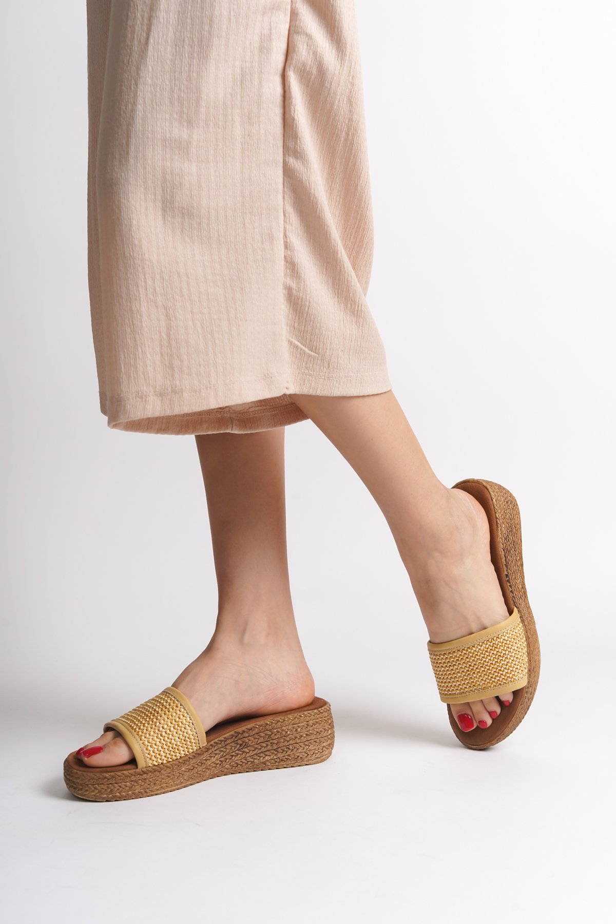 Capone Outfitters 950 Women Beige Sandal