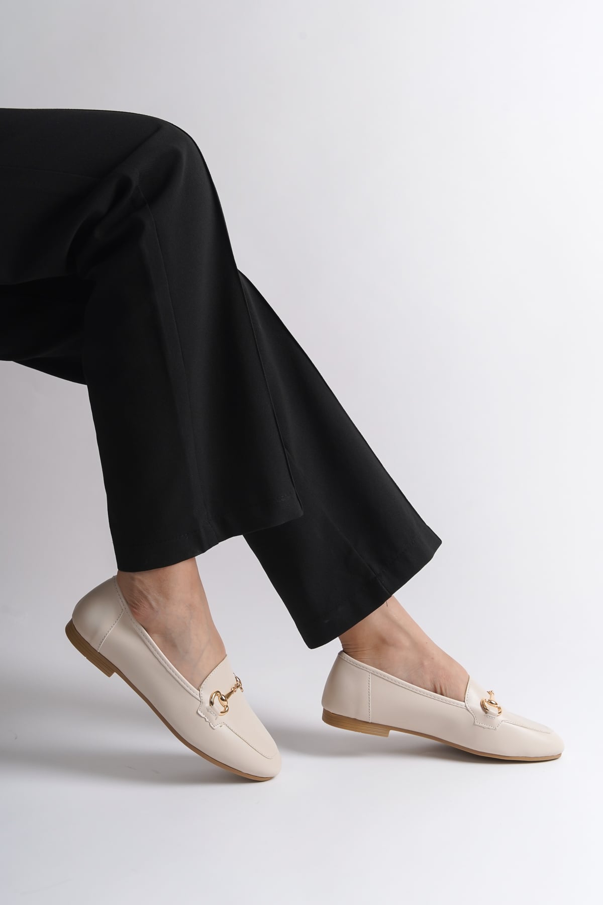 Capone Outfitters B22 Women Beige Ballerina