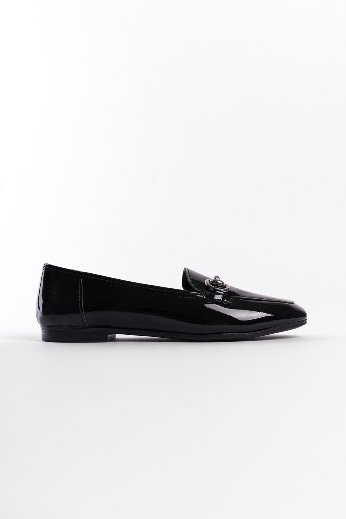 Capone Outfitters B22 Women Patent Black Ballerina