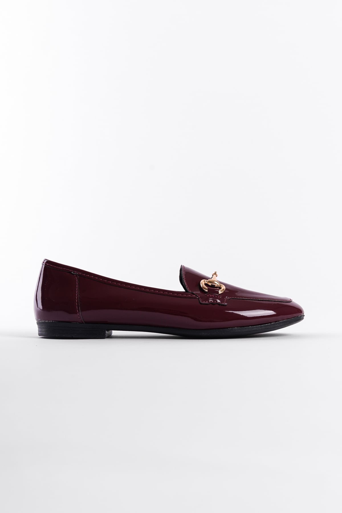 Capone Outfitters B22 Women Patent Burgundy Ballerina