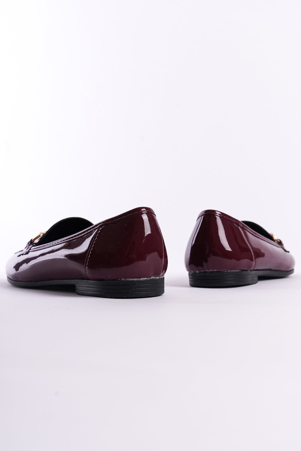 Capone Outfitters B22 Women Patent Burgundy Ballerina