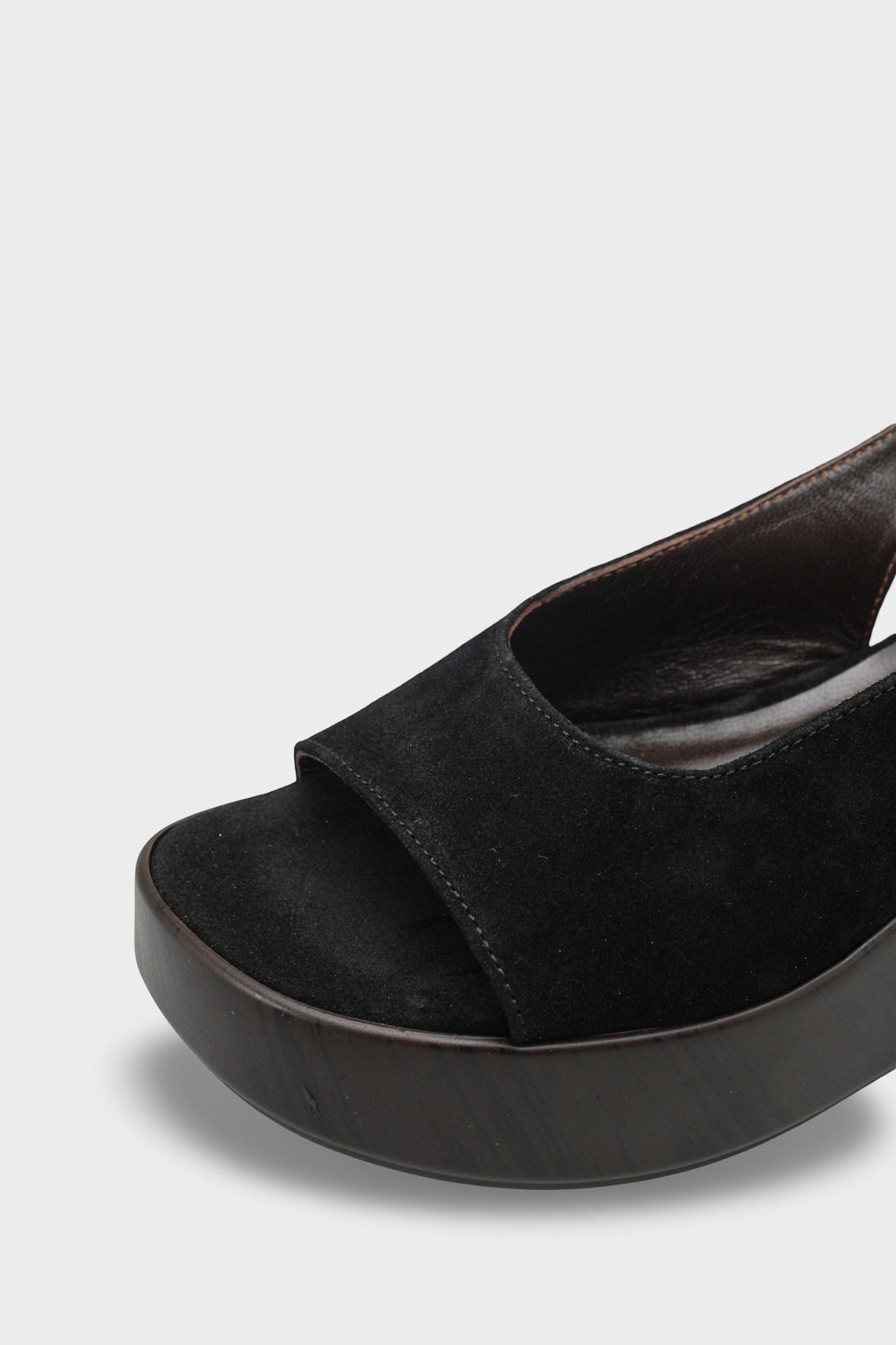 Capone Outfitters D103 Women Sued Black Sandal