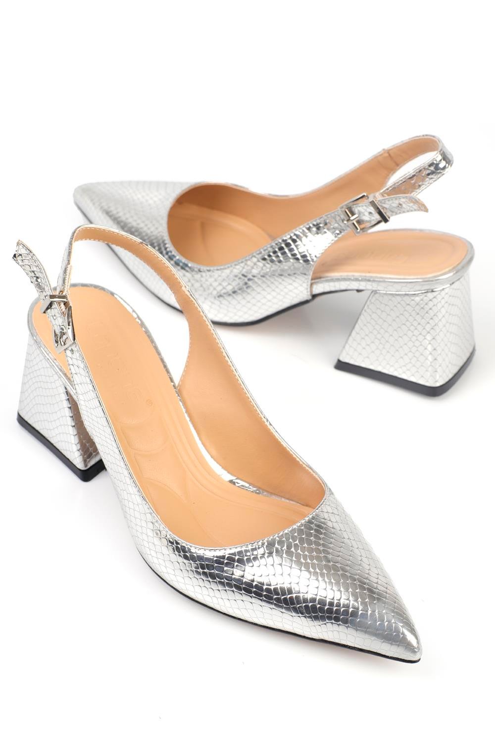 Capone Outfitters F100 Women Silver Heeled