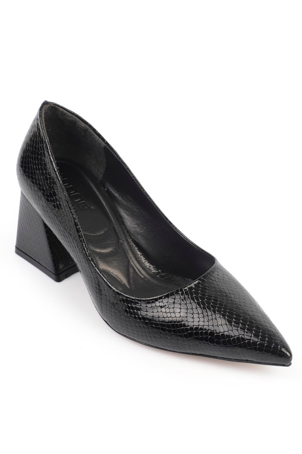 Capone Outfitters F101 Women Black Heeled