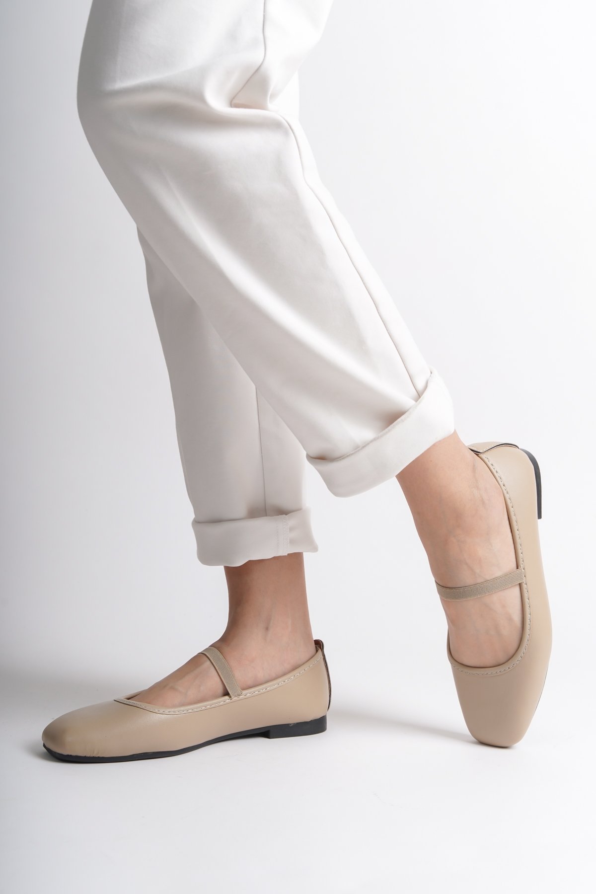 Capone Outfitters SRR02 Women Beige Ballerina