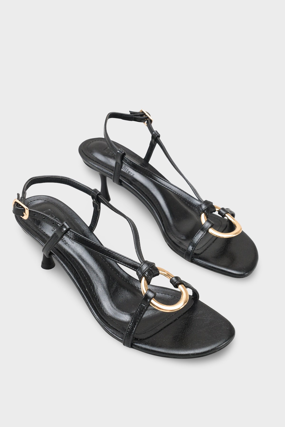 Capone Outfitters T109 Women Black Sandal