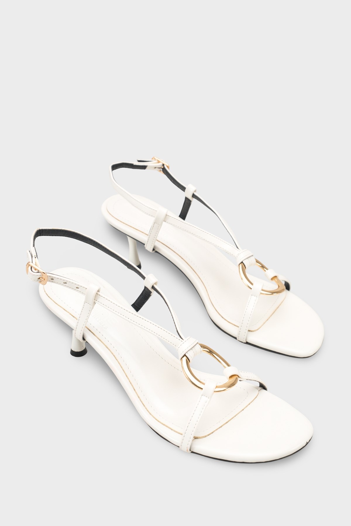 Capone Outfitters T109 Women Pearl Sandal